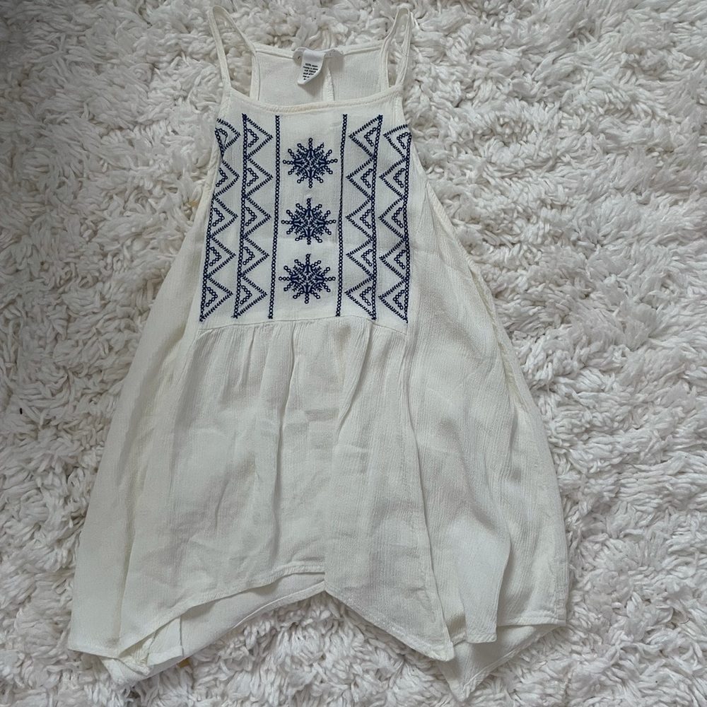 white tank top
